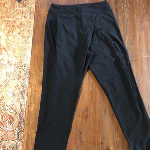 Lululemon Asymmetrical Fold, High Waist Jogger 6